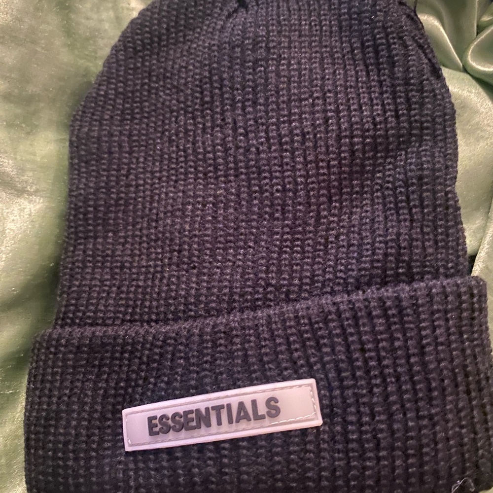 Essentials tee and hat - Picture 3 of 4